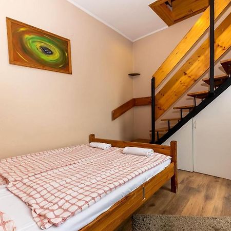 Csillagtura Panzio Bed & Breakfast เอ็กเกอร์ ภายนอก รูปภาพ