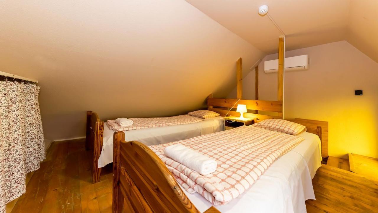 Csillagtura Panzio Bed & Breakfast เอ็กเกอร์ ภายนอก รูปภาพ
