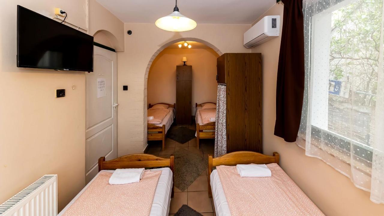 Csillagtura Panzio Bed & Breakfast เอ็กเกอร์ ภายนอก รูปภาพ