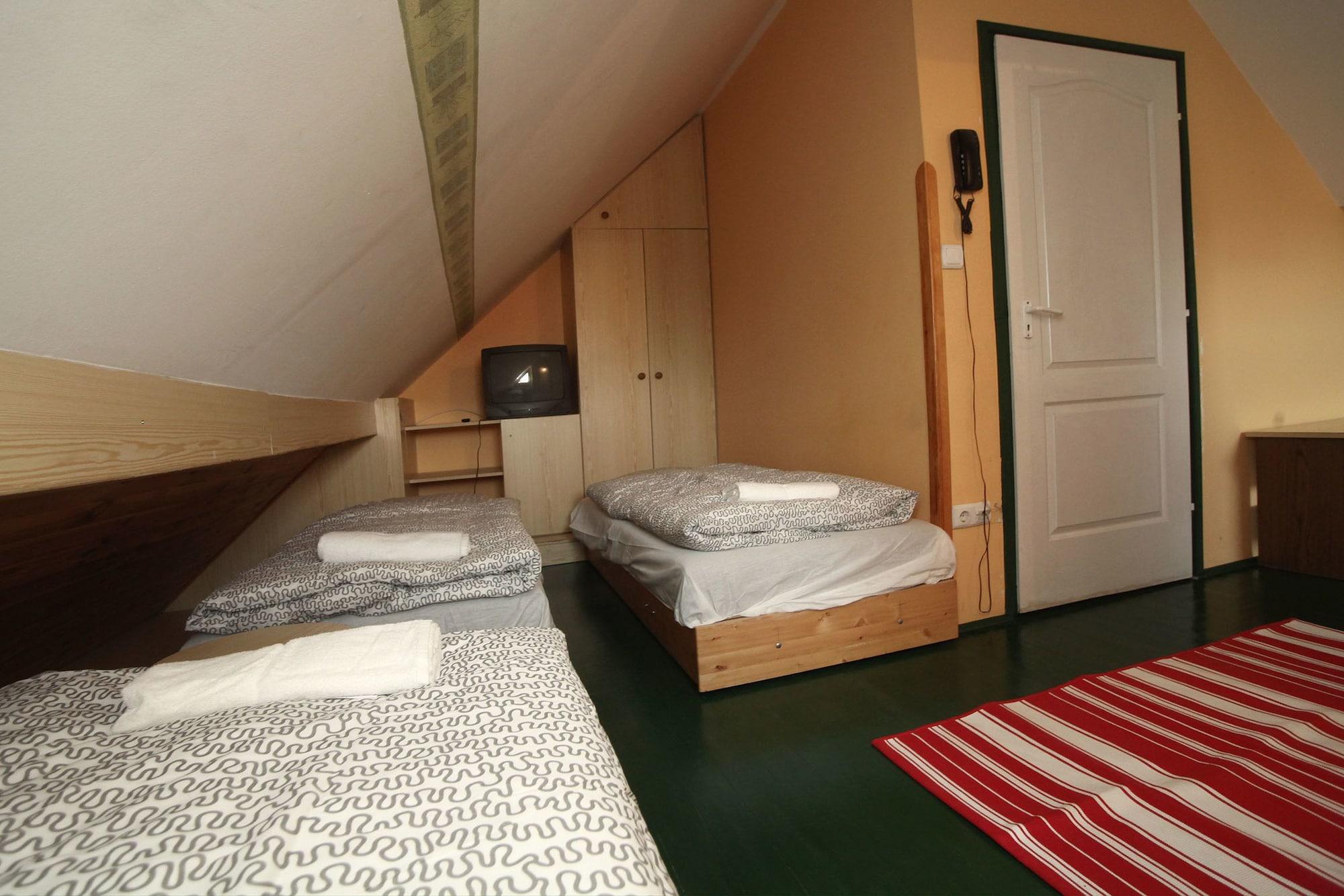 Csillagtura Panzio Bed & Breakfast เอ็กเกอร์ ภายนอก รูปภาพ